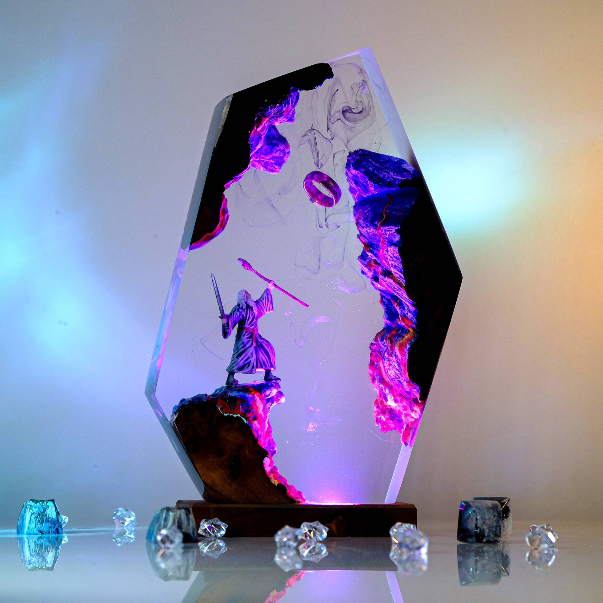 Luminária de Resina com Figura - Desk Setup Desk avaliação e preço